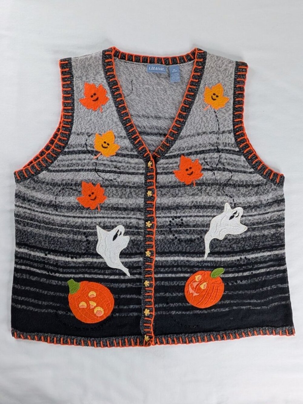 VTG Halloween Gray Black Knit Ghosts Pumpkins Leaves Button Up Sweater Vest